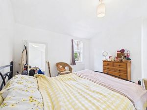 Bedroom- click for photo gallery